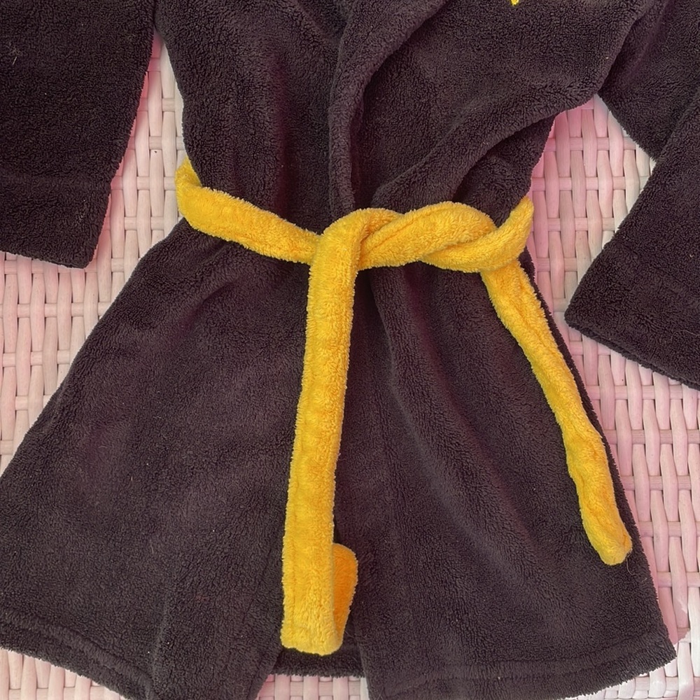 🦇 BOYS Batman Robe Size 2T - Picture 5 of 10